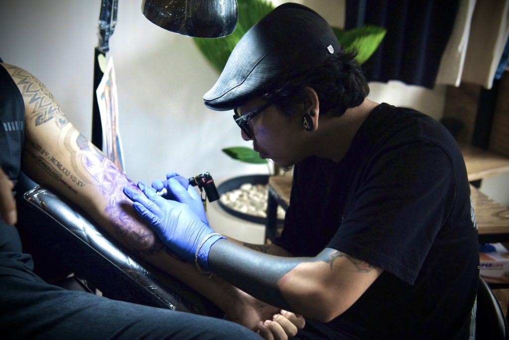 Gain Practical Experience to become great tattoo artist